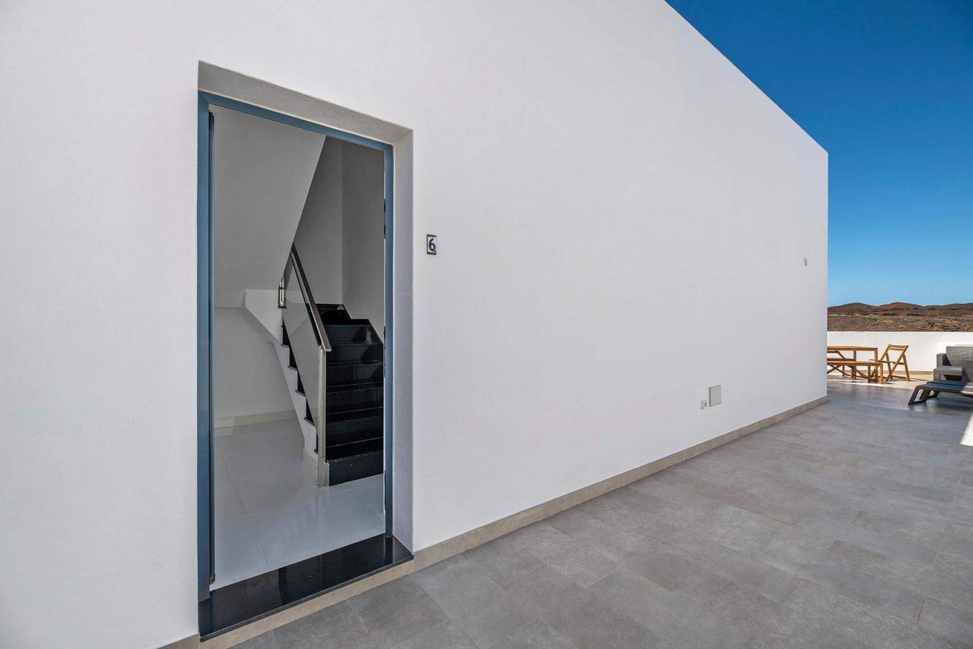 Triton 6 Villa La Santa Luaran gambar