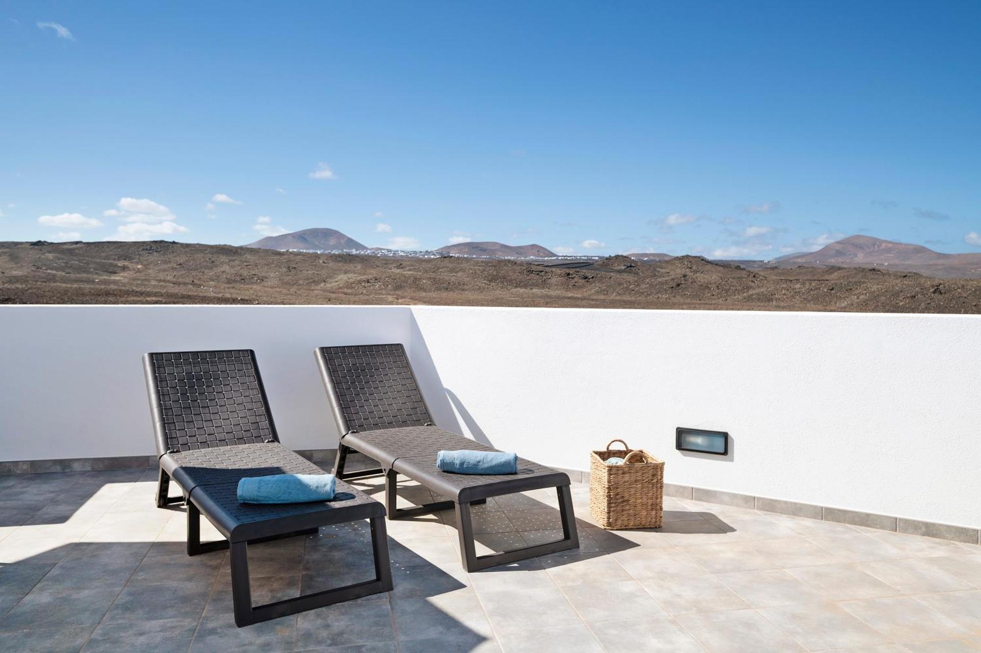 Triton 6 Villa La Santa Luaran gambar