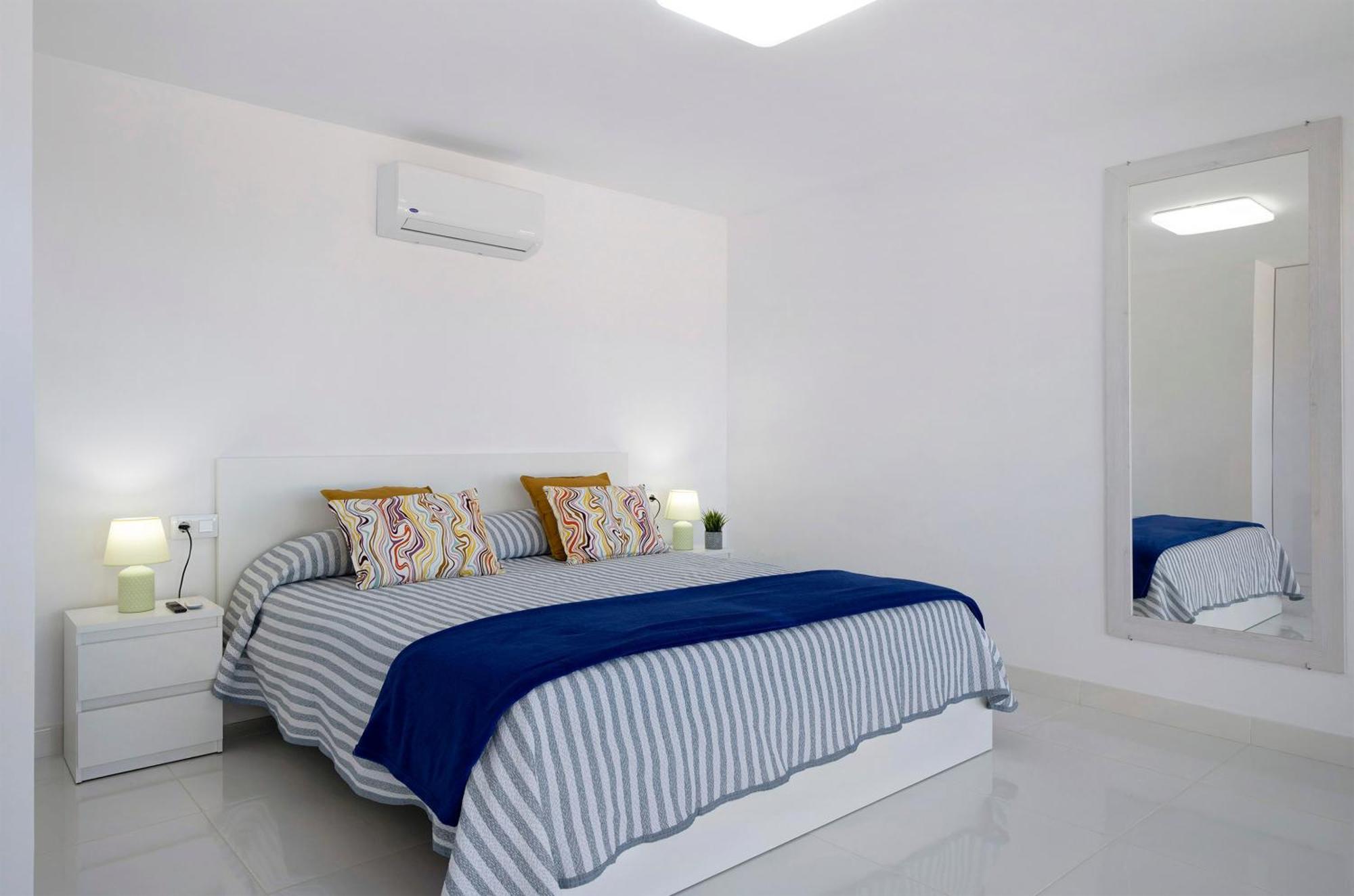Triton 6 Villa La Santa Luaran gambar